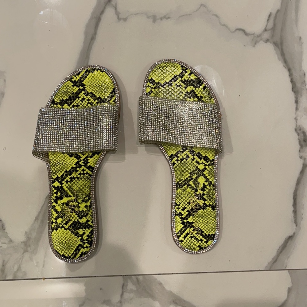 Zara Belt Bag With Matching Slides - Picture 2 of 8